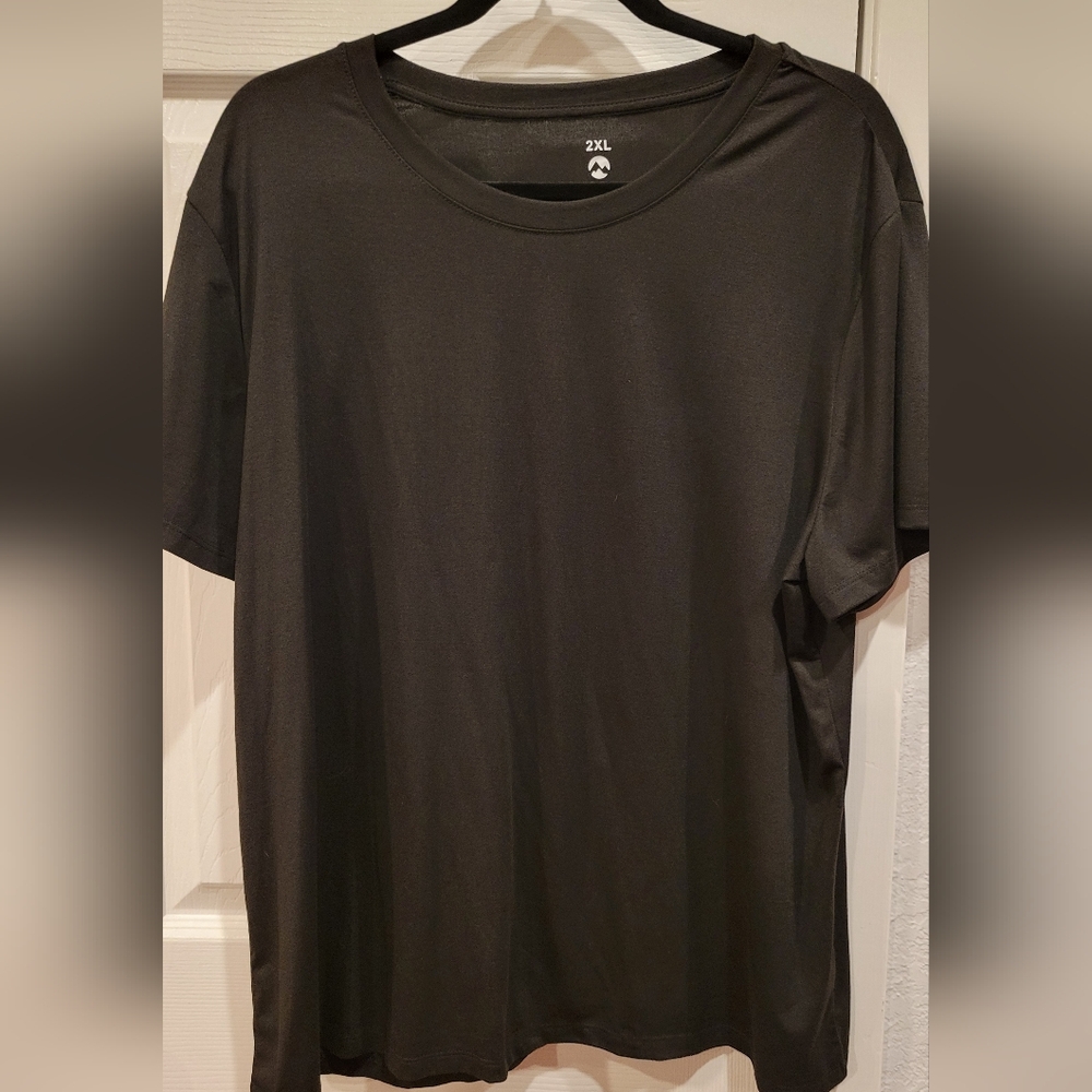 Classic BlackT-Shirt